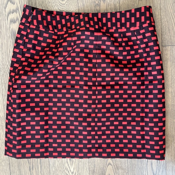 Mini skirt - Picture 2 of 2